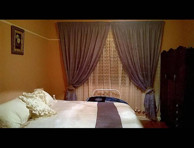 FARM FOR SALE IN LADISMITH